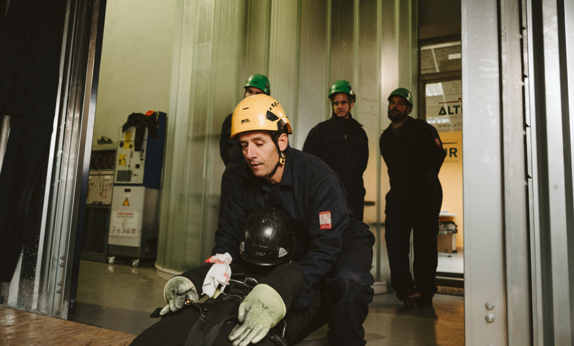 altiur-formacion-curso-gwo-bst-extincion-de-incendios